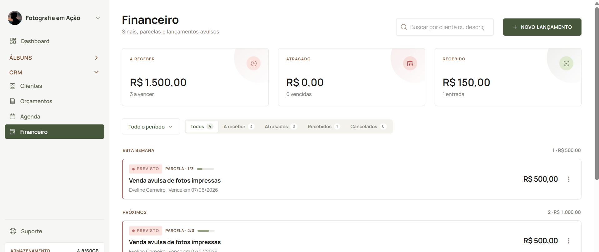 Financeiro do CRM com cartões de a receber, atrasado e recebido, e a lista de lançamentos e parcelas